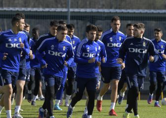 Ziganda medita recuperar la defensa de tres centrales