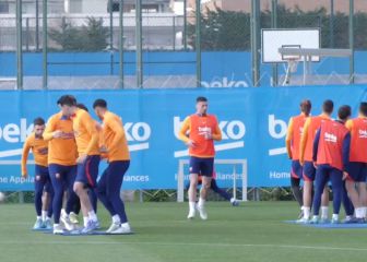 Buen ambiente en el entrenamiento del Barcelona