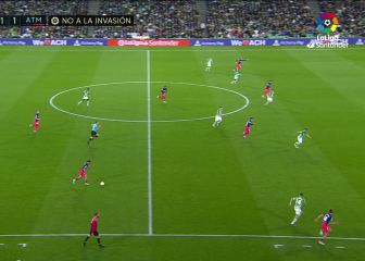 ¡Qué abuso! Llorente en modo apisonadora ganando el partido desde fuera del campo