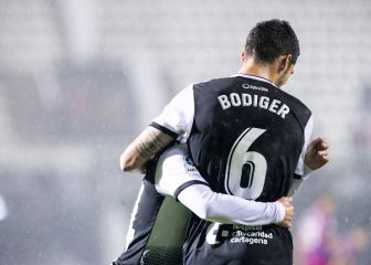 Bodiger coge el mando