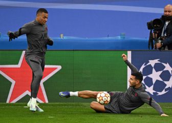 Mbappé y Ramos, aclamados en la llegada del PSG a Madrid