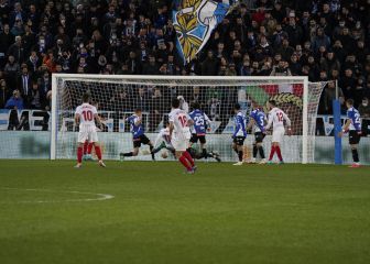 LaLiga denuncia cánticos contra la Policía en el Alavés-Sevilla