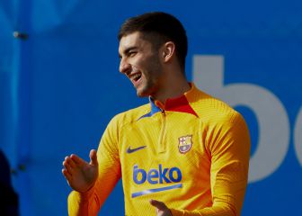 Ferran, Adama y Dest apuntan al once