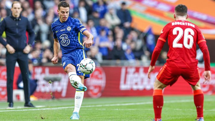 El fichaje de Azpilicueta se congela