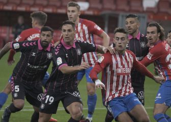 El Tenerife puntuó en la mitad de sus visitas a Gijón