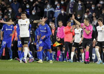 El VAR indulta a Mamardashvili