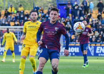 El Alcorcón resucita frente al Huesca con un gol de Borja Valle