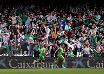 Borja Iglesias guía al Betis