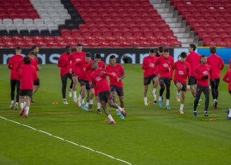 Llegada y entrenamiento: así ha sido el día del Atlético en Manchester