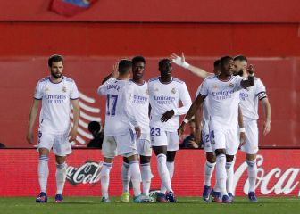 Puerta grande y enfermería