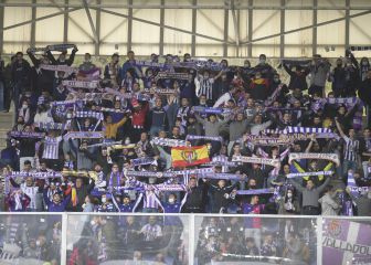 La fiesta blanquivioleta en Oviedo acabó en bajón