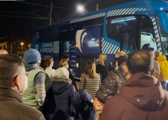 40 refugiados llegan de Ucrania en el autocar del Espanyol