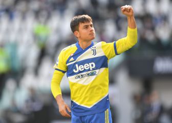 Dybala y Vlahovic consuelan a la Juve