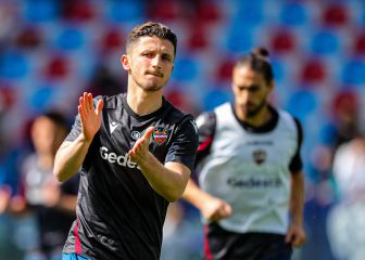 Cáceres, Bardhi y Vukcevic, citados por sus selecciones