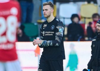 Elías Ólafsson, baja contra España tras romperse un brazo