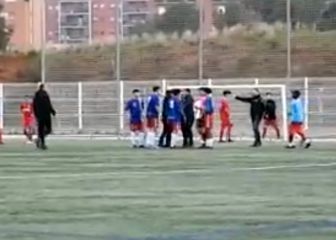 Vergonzoso lo que hicieron estos padres en mitad de un partido de juveniles