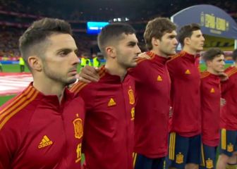 España volvió a Barcelona y llegó el momento más esperado: la reacción del público al himno nacional