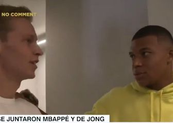 En pleno lío las redes recuperan la pregunta de Mbappé a De Jong sobre el Barça que le dejó helado