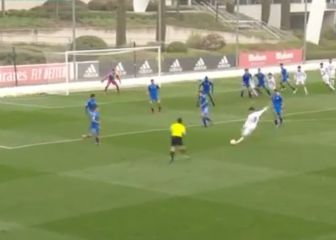 Es su último golazo: tiene 18 años, lo comparan con Reguilón y su zurda brilla en La Fábrica