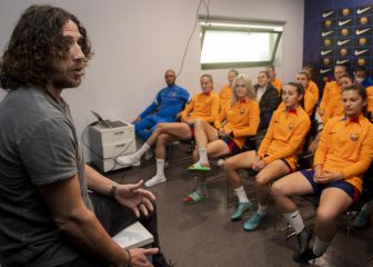 Visita sorpresa de Puyol al Barça femenino antes del Clásico: 