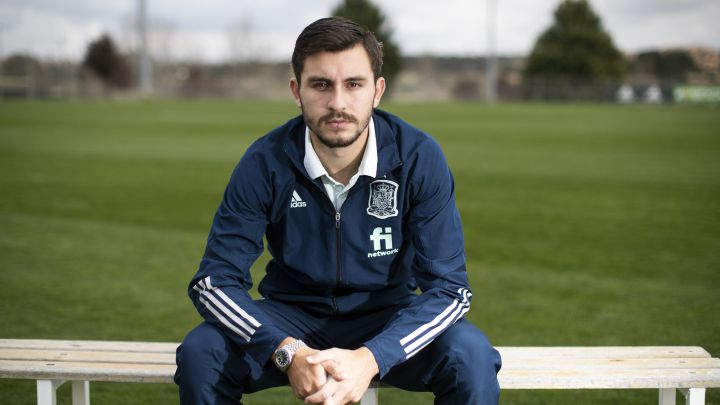 Víctor Chust: "Salir cedido al Cádiz fue una gran decisión"