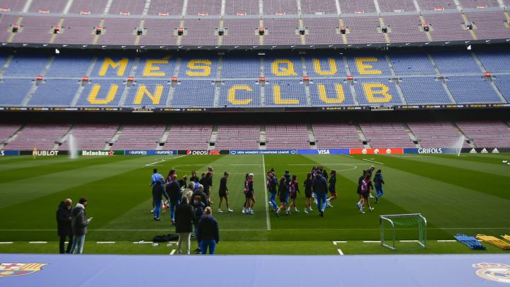 El Camp Nou acoge un Clásico femenino para la historia
