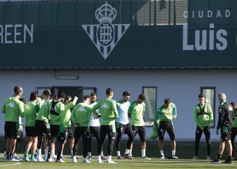 El Betis regresa al trabajo
sin Borja Iglesias ni Canales