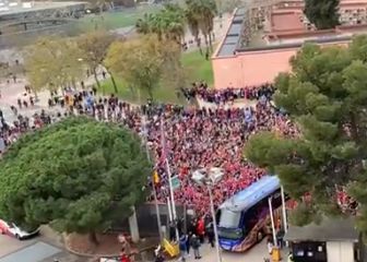 Tremendo recibimiento al Barça que tiene que hacer sentir orgulloso al Madrid