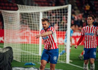 Nahuel Bustos acerca al Girona al ascenso y hunde más al Málaga