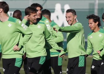 Borja Iglesias y Canales se ejercitan de nuevo con el grupo