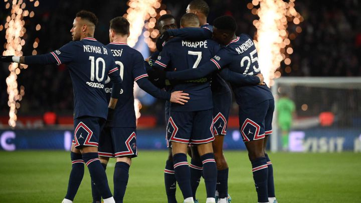 El PSG golea, Mbappé se exhibe y Ramos recibe una sonora pitada