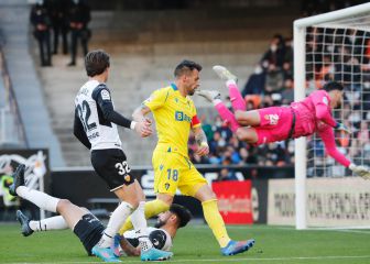El Cádiz se acostumbra a sumar