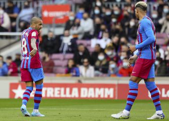 Aquí nadie descansa: Alves y Araújo, en el once