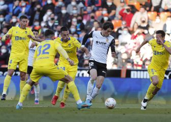 Aprobados y suspensos del Cádiz: un punto gracias a la solidez
