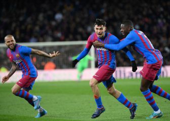 Un Pedri descomunal coloca al Barça por encima del Sevilla
