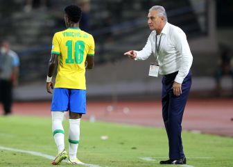 Tite vigilará a Vinicius de cerca
