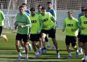 Seis apercibidos del Elche corren riesgo de no jugar ante el Mallorca