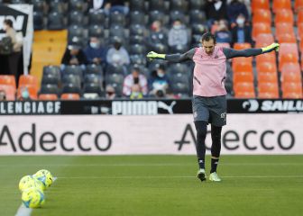 Diego López: veto al reguetón, los tatuajes y la pizza con piña