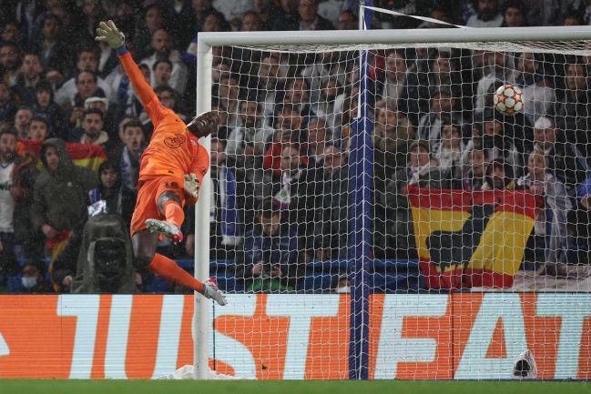 Así marcó Benzema el primer gol.