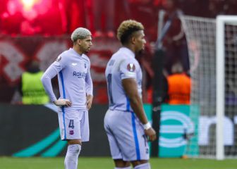 Indignación del Barça por el césped y el árbitro