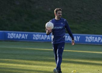 Velázquez comienza con el Alavés el reto de la remontada