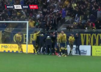 El gol más loco del portero en el 91' para ganar el partido: ¡no es en un córner!