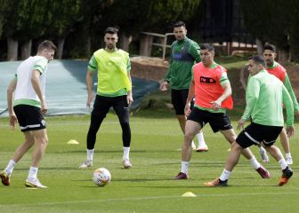 El Elche afronta una final inesperada por la permanencia