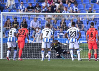 El boquete en la defensa no cesa