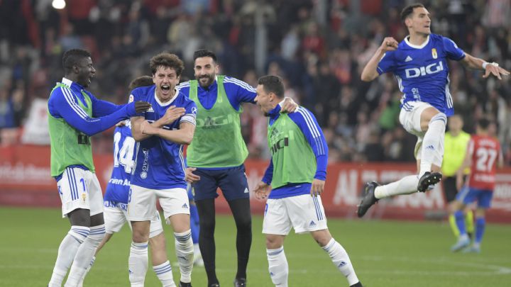 El Oviedo no frena: cuatro triunfos seguidos que le asientan en la zona de play-off