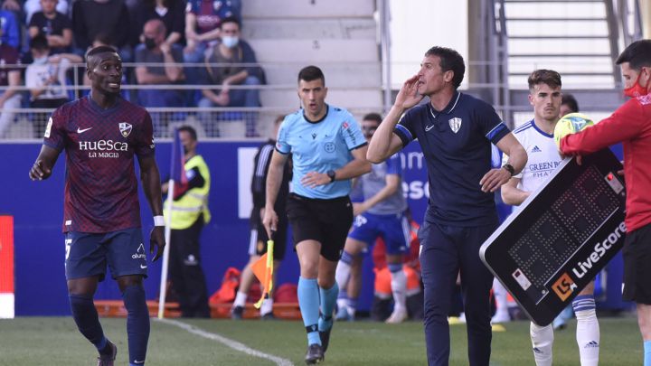 El Huesca busca entrenador para la próxima temporada