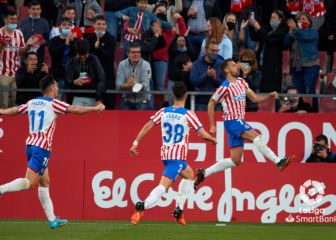 El Girona mantiene el pulso por el ascenso directo y la Real se hunde