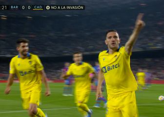 El gol que dejó congelado el Camp Nou y que pone a Xavi en una situación muy díficil