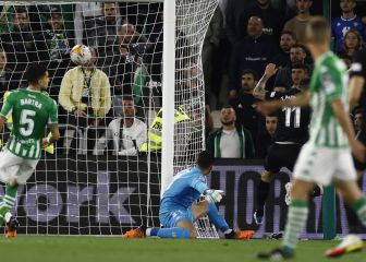 Tete Morente detiene al Betis