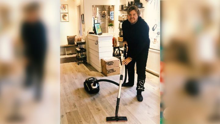 Vendedor de aspiradoras, sacerdote... ¿A qué se dedican los futbolistas tras su retirada?